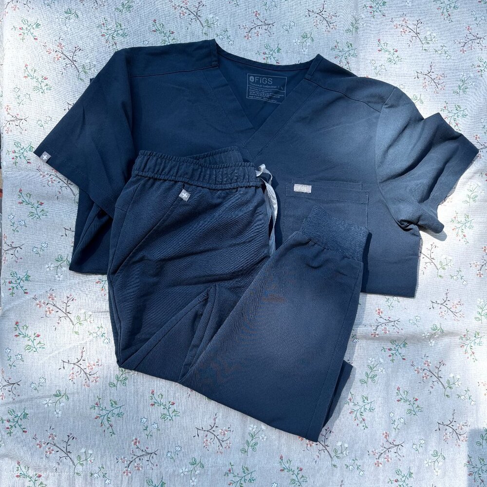Figs Men’s Scrub Set Technical Collection Navy Gray Size Large